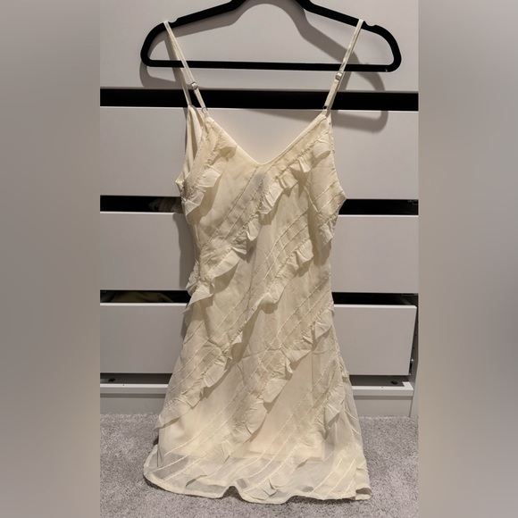 princess polly Lars mini dress light yellow size US4 - Picture 6 of 7